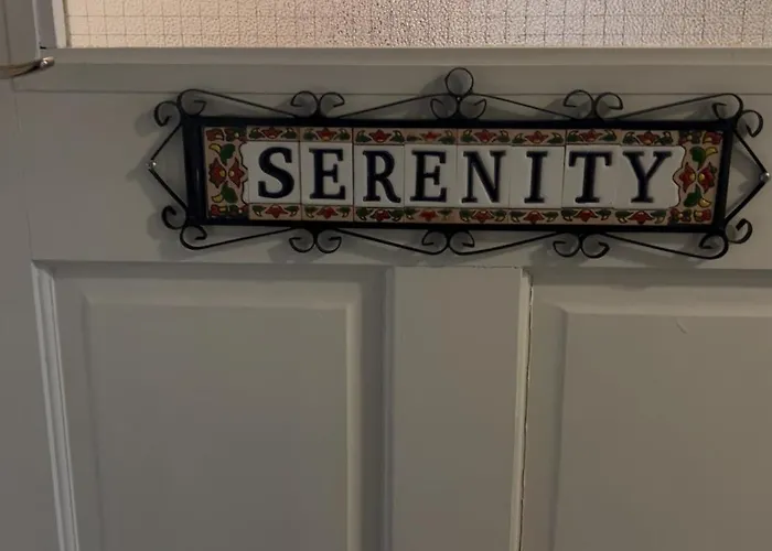 Serenity Apartment *